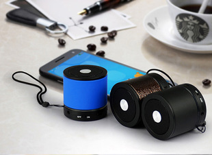 其他數(shù)碼產(chǎn)品-深圳藍(lán)牙工廠 FM收音機(jī) 插TF卡 無線連接 智能藍(lán)牙音響 S12.